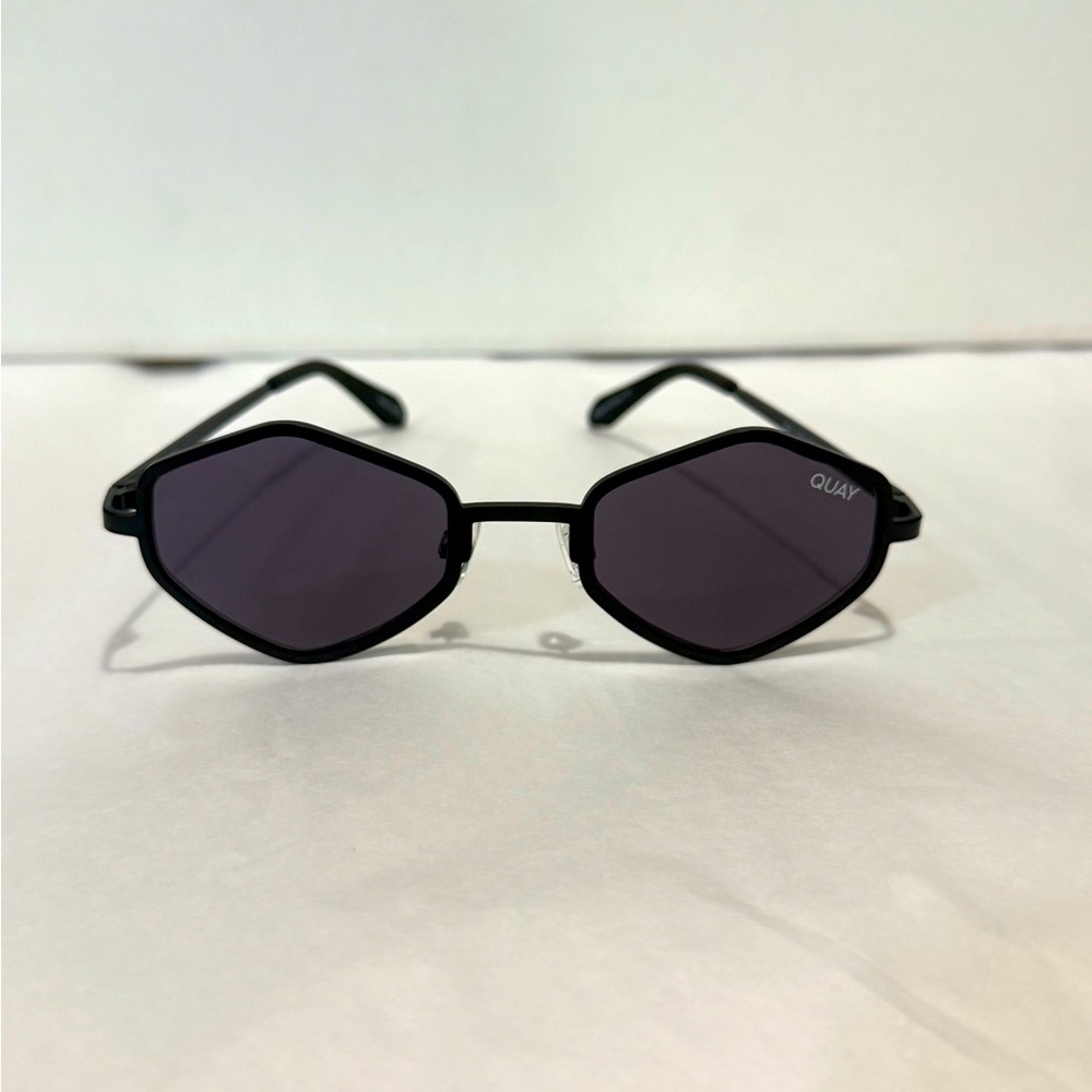 Quay Australia ON LOCATION Black Geometric Sunglasses